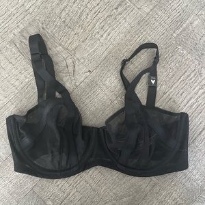 Victoria’s Secret Very Sexy unlined balconet 32DD